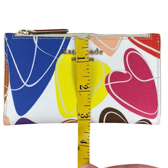 Kate Spade EUC Rainbow Hearts Printed Small Slim Bifold Wallet - Picture 15 of 16